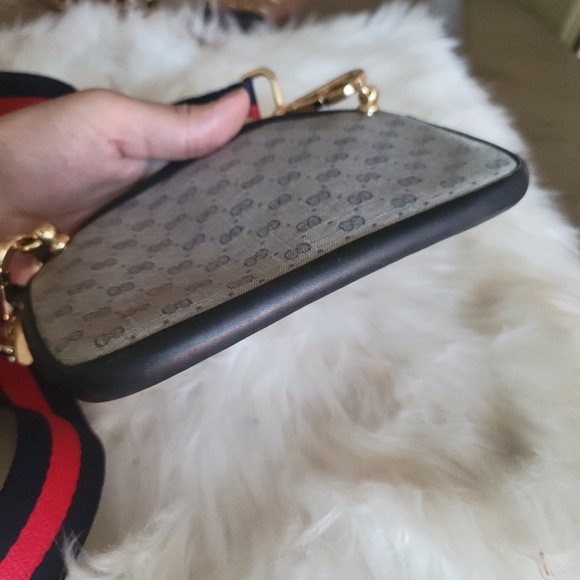 100% Authentic Gucci vintage mini pouch - Picture 7 of 12